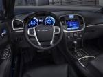 Chrysler 300C 2011 года